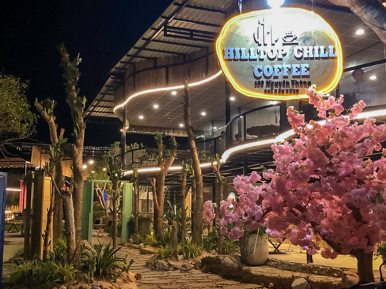 HilltopChill Homestay